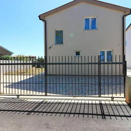 Seve Ii Comfortable Holiday Holiday home